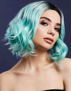Kourtney Deluxe Wig - Kan Styles! - Kort Mintgrön Peruk