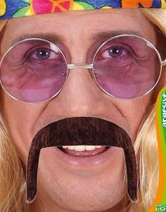 70-tals Mörkbrun Lösmustasch