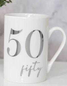 50 ÅR -  Kopp i Porselen med Sølvfarget Tekst i Gaveeske 325 ml