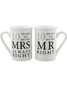 Mr. and Mrs. Right - 2 st 10-års Jubileumsmuggar med Text